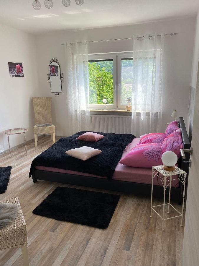 Ferienwohnung Zur Roni Treuchtlingen Luaran gambar